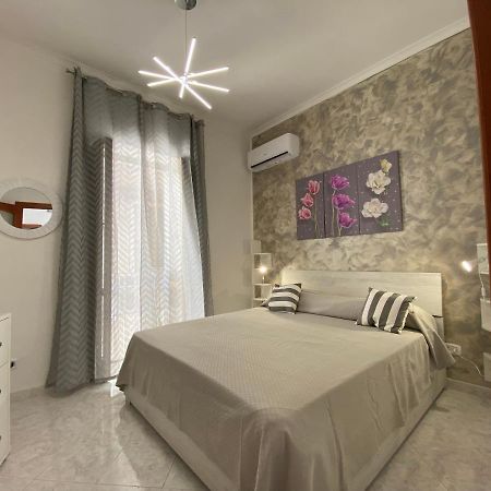 Sea&Sun Apartament Chiaia Neapol Zewnętrze zdjęcie